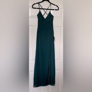 Lulu’s Green Spaghetti Strapped Crisscross Lace Up Maxi Dress NWT 🌴